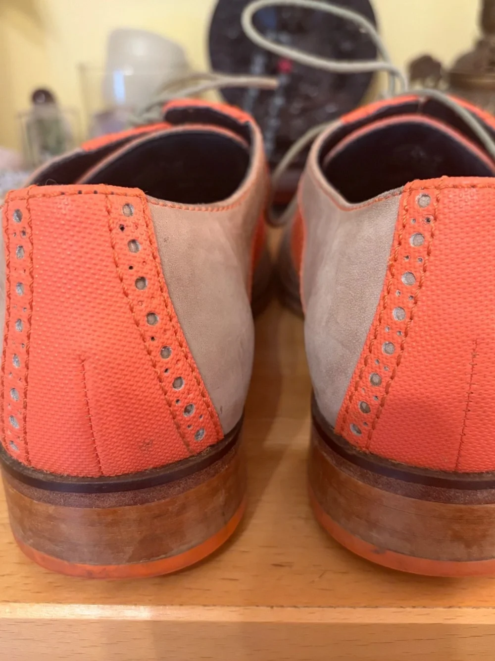 Cole Haan Air Colton Men's 9.5 Oxford Shoe Orange Gray Nubuck Dress Comfort EUC